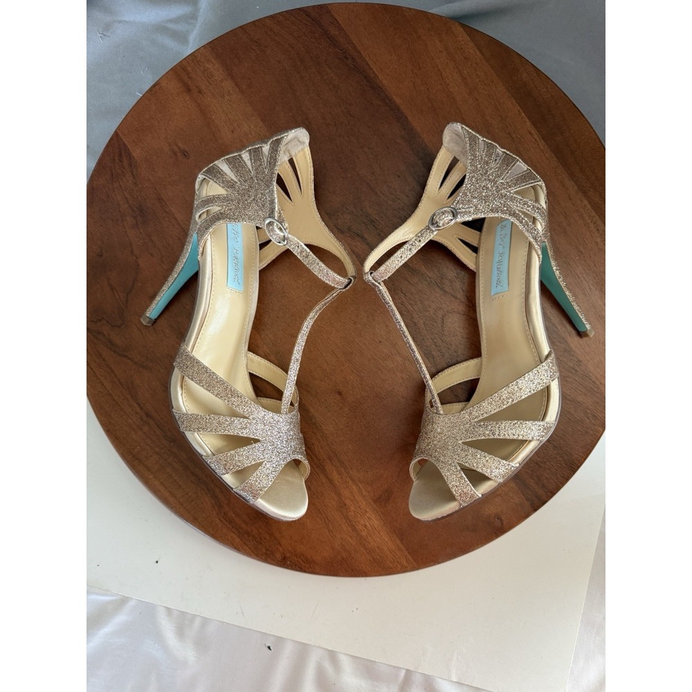 Blue By Betsey‎ Johnson Champagne SB-Tee Sparkle T-Strap Heels Women's Size 9 - Picture 11 of 13
